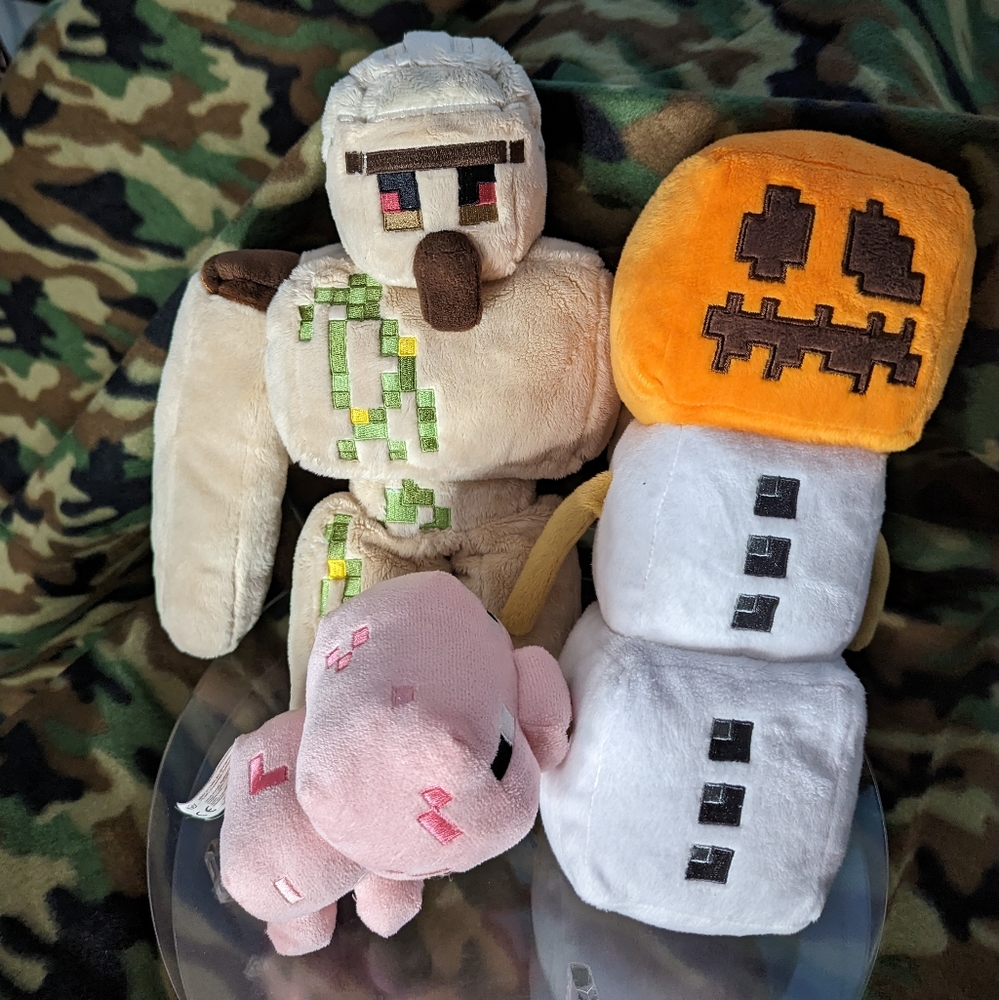Minecraft Iron Golem, Snow Golem, Pig Lot of 3 Stuffies